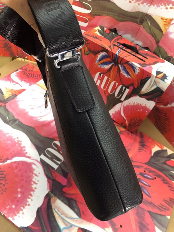 スーパーコピーブランドバッグ側面デザイン